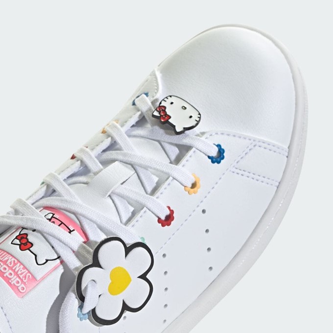 PRE-ORDER : ADIDAS ORIGINALS X HELLO KITTY 3rd Collaboration Release Hello Kitty Stan Smiths (Delivery within 4 weeks)
