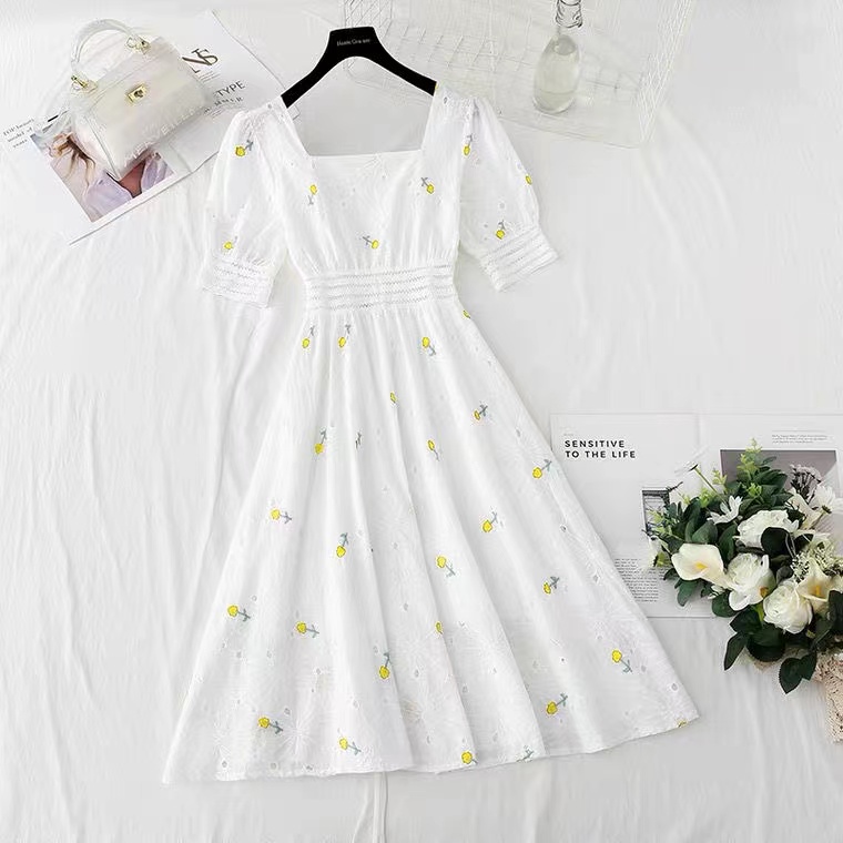 BOUND （in stock）Women's Hollow Embroidered Puff Sleeve Square Neck Short Sleeve Dress